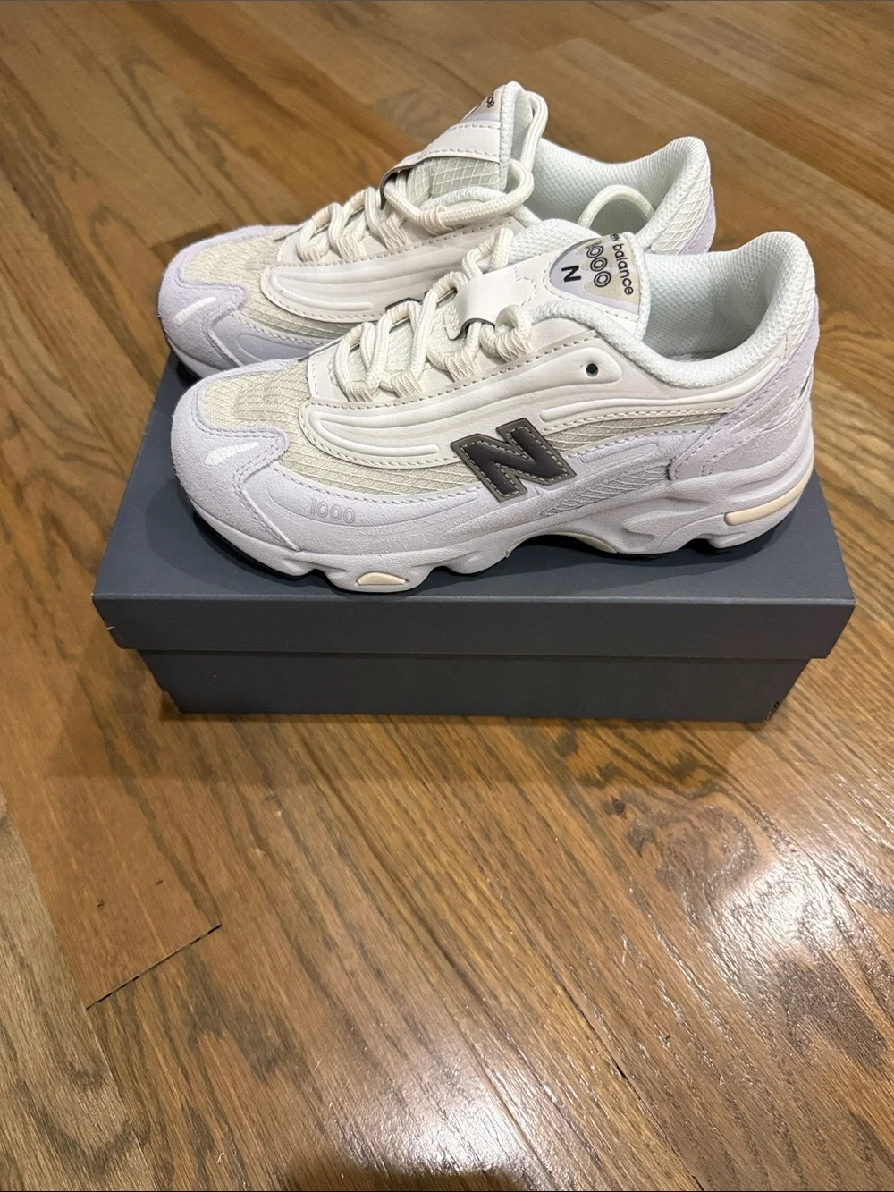Brand new in box*New Balance Kid’s 1000 Lace-Up Sneakers